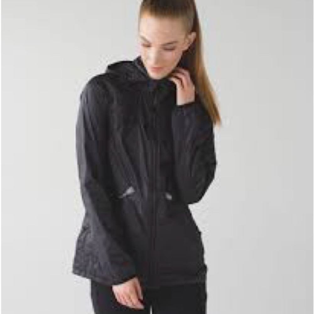 Lululemon Miss Misty II Packable Jacket
Desert Snake Embossed Black / Black
